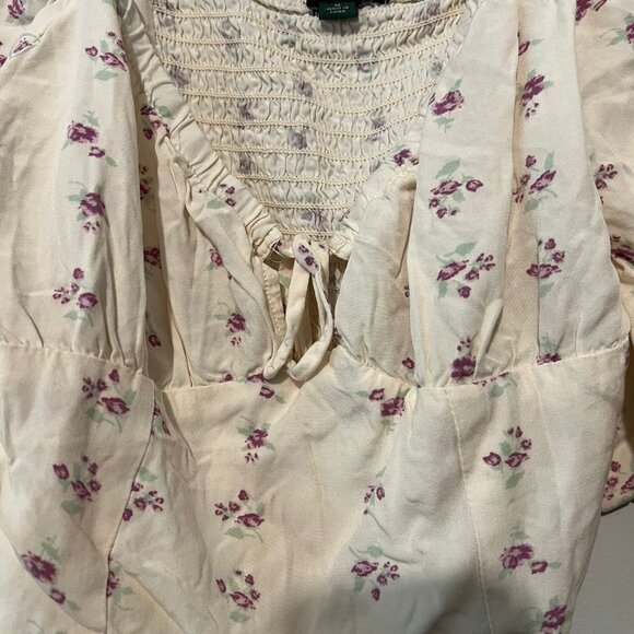 Floral Top - Picture 3 of 5